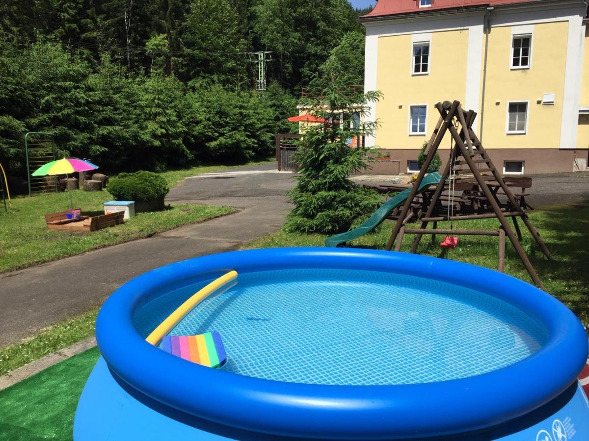 Horska Chata Pod Lanovkou Jáchymov Kültér fotó